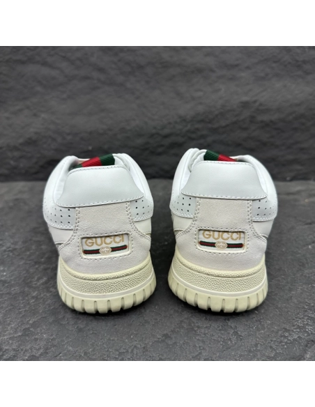 FashionStatement,GUCCI,IconicStyle,ItalianCraftsmanship,LuxuryFootwear,SNEAKER