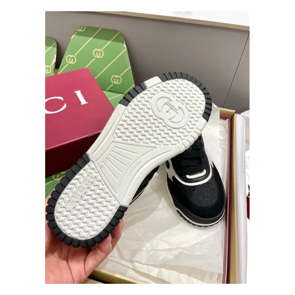 FashionStatement,FOOTWEAR,GUCCI,IconicStyle,LuxuryFootwear,SHOES FOR MEN,Sneakers