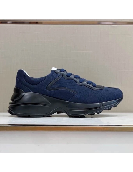 FashionStatement,GUCCI,IconicStyle,ItalianCraftsmanship,LuxuryFootwear,SNEAKER