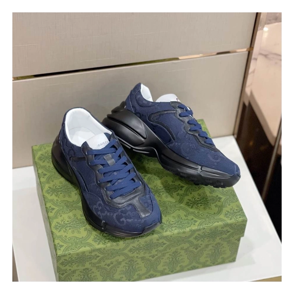 FashionStatement,GUCCI,IconicStyle,ItalianCraftsmanship,LuxuryFootwear,SNEAKER