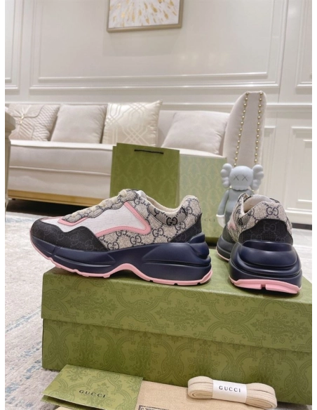 FashionStatement,GUCCI,IconicStyle,ItalianCraftsmanship,LuxuryFootwear,SNEAKER