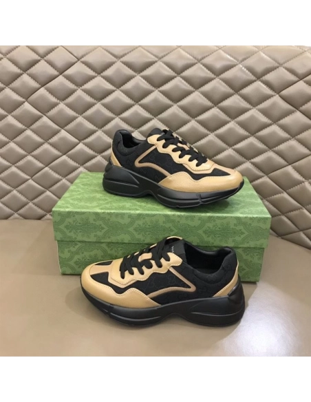 FashionStatement,GUCCI,IconicStyle,ItalianCraftsmanship,LuxuryFootwear,SNEAKER