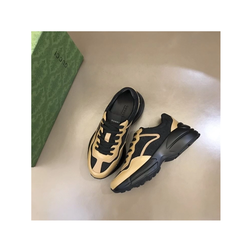 FashionStatement,GUCCI,IconicStyle,ItalianCraftsmanship,LuxuryFootwear,SNEAKER