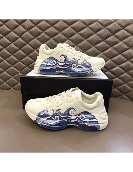 FashionStatement,GUCCI,IconicStyle,ItalianCraftsmanship,LuxuryFootwear,SNEAKER