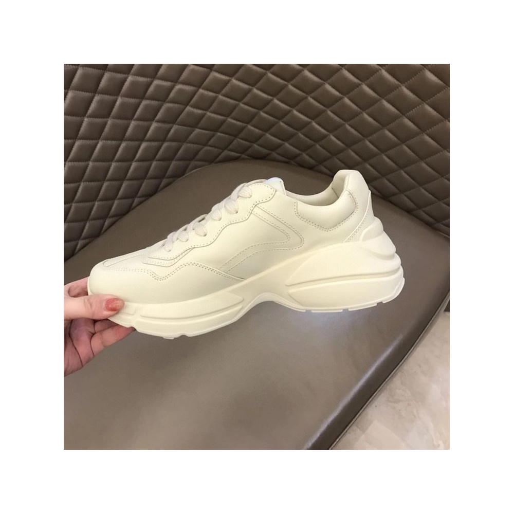 FashionStatement,GUCCI,IconicStyle,ItalianCraftsmanship,LuxuryFootwear,SNEAKER