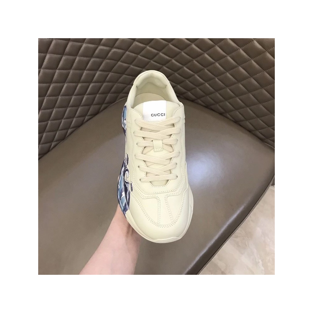 FashionStatement,GUCCI,IconicStyle,ItalianCraftsmanship,LuxuryFootwear,SNEAKER