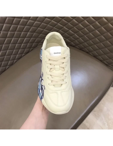 FashionStatement,GUCCI,IconicStyle,ItalianCraftsmanship,LuxuryFootwear,SNEAKER