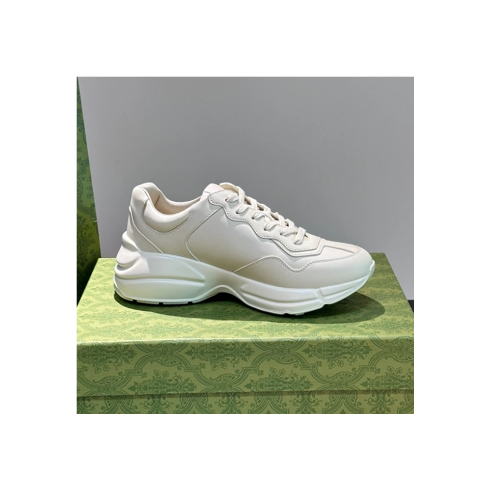 FashionStatement,GUCCI,IconicStyle,ItalianCraftsmanship,LuxuryFootwear,SNEAKER