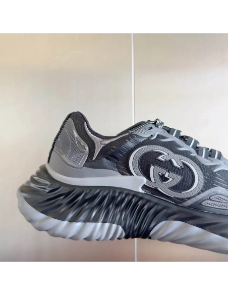 FashionStatement,GUCCI,IconicStyle,ItalianCraftsmanship,LuxuryFootwear,SNEAKER