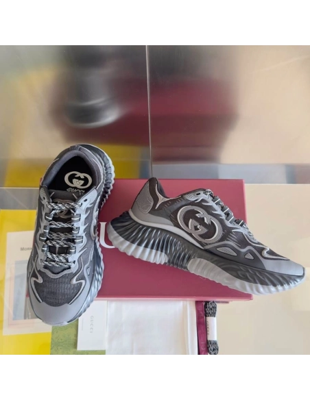 FashionStatement,GUCCI,IconicStyle,ItalianCraftsmanship,LuxuryFootwear,SNEAKER