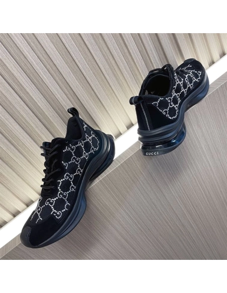 FashionStatement,GUCCI,IconicStyle,ItalianCraftsmanship,LuxuryFootwear,SNEAKER
