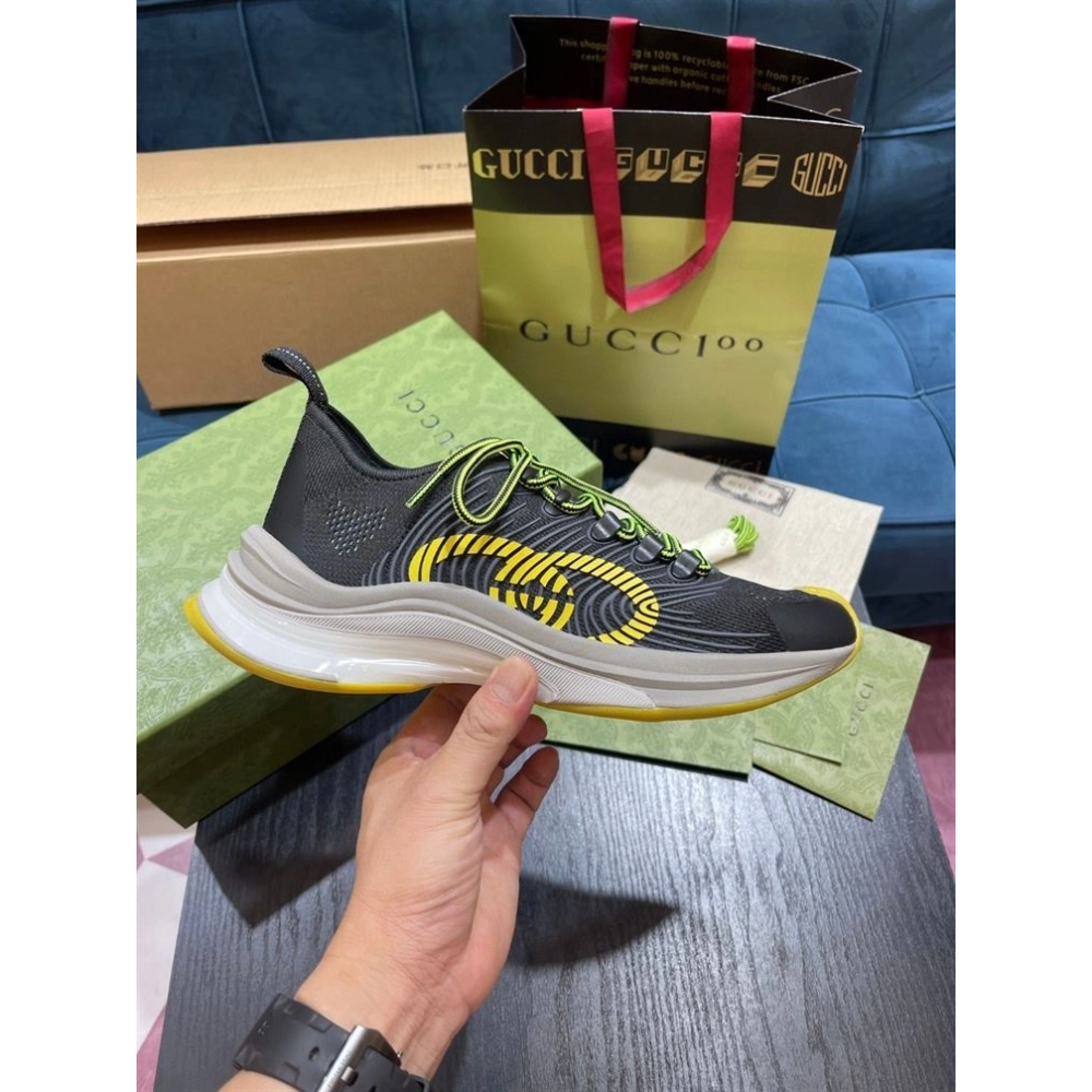 FashionStatement,GUCCI,IconicStyle,ItalianCraftsmanship,LuxuryFootwear,SNEAKER