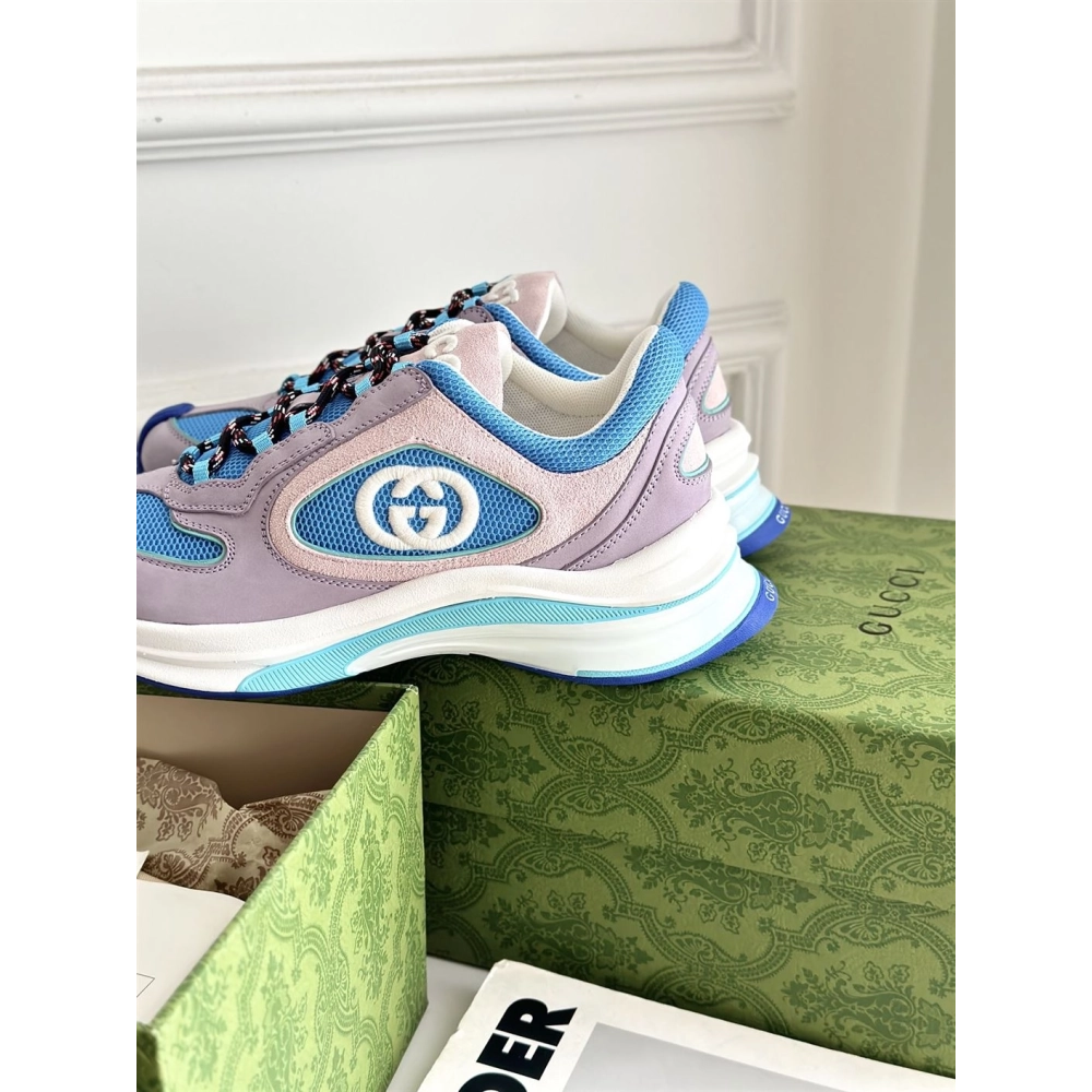 FashionStatement,GUCCI,IconicStyle,ItalianCraftsmanship,LuxuryFootwear,SNEAKER