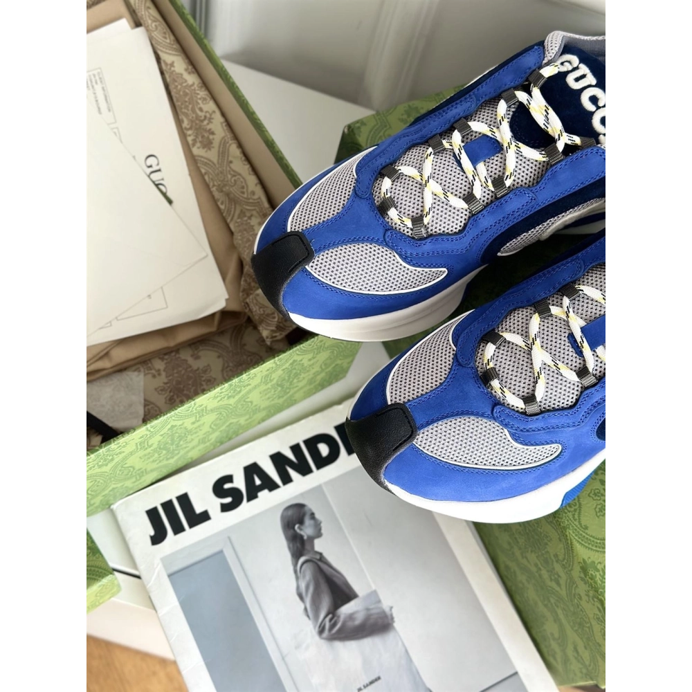 FashionStatement,GUCCI,IconicStyle,ItalianCraftsmanship,LuxuryFootwear,SNEAKER