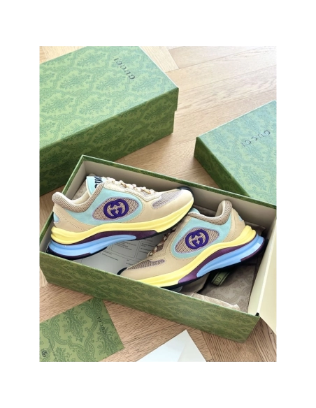 FashionStatement,GUCCI,IconicStyle,ItalianCraftsmanship,LuxuryFootwear,SNEAKER