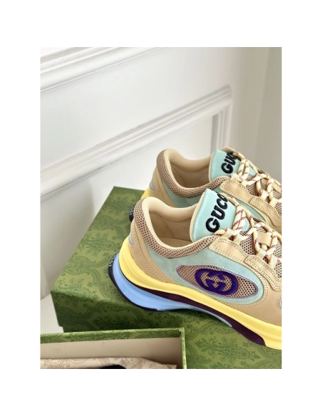 FashionStatement,GUCCI,IconicStyle,ItalianCraftsmanship,LuxuryFootwear,SNEAKER