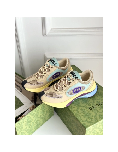 FashionStatement,GUCCI,IconicStyle,ItalianCraftsmanship,LuxuryFootwear,SNEAKER