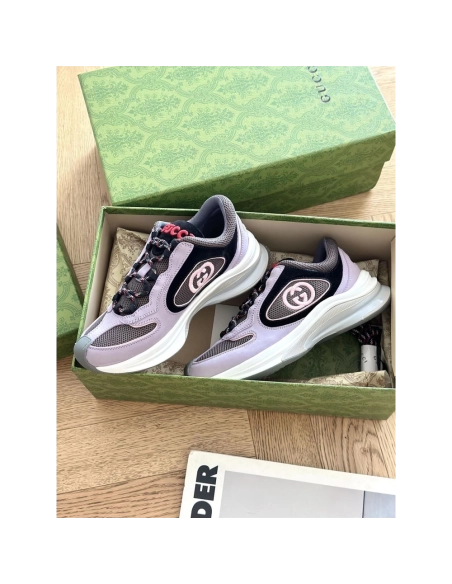 FashionStatement,GUCCI,IconicStyle,ItalianCraftsmanship,LuxuryFootwear,SNEAKER