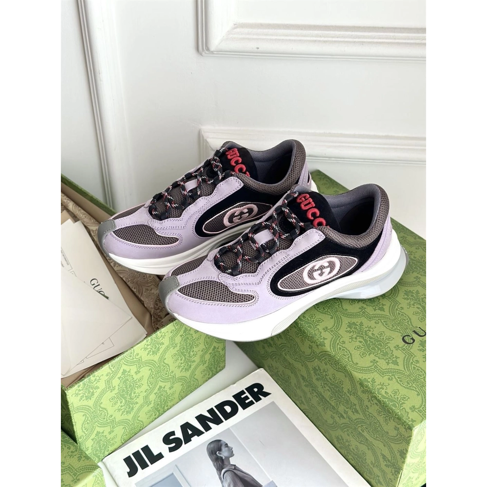 FashionStatement,GUCCI,IconicStyle,ItalianCraftsmanship,LuxuryFootwear,SNEAKER