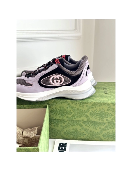 FashionStatement,GUCCI,IconicStyle,ItalianCraftsmanship,LuxuryFootwear,SNEAKER