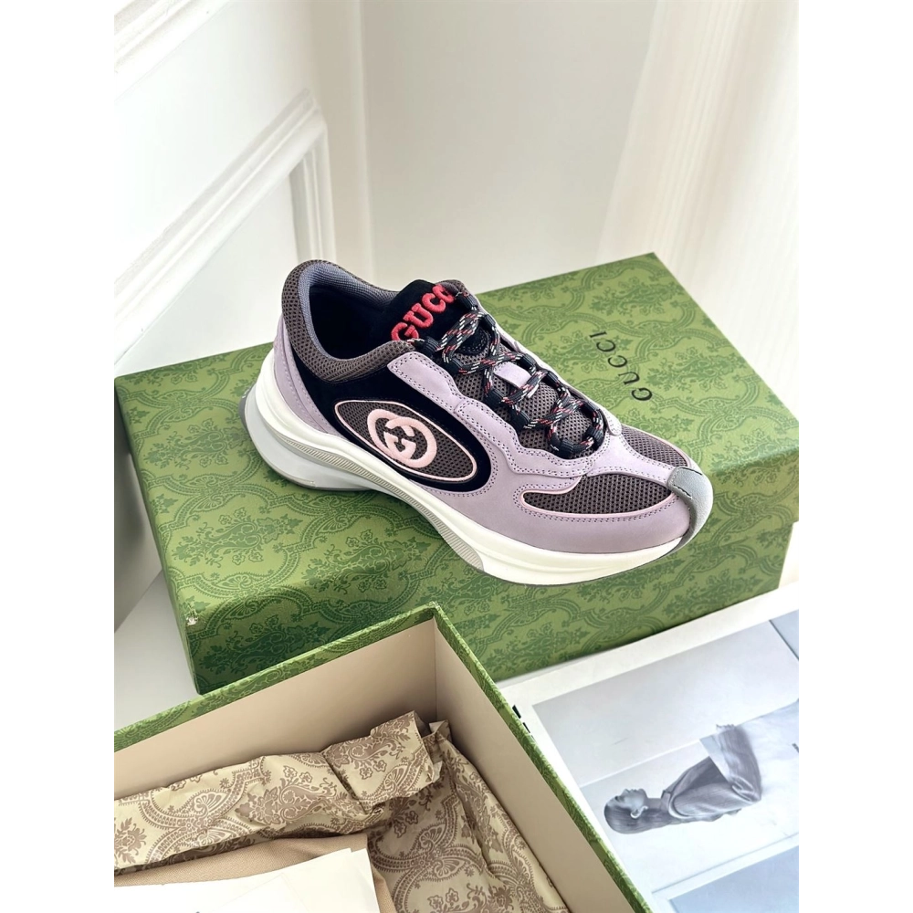 FashionStatement,GUCCI,IconicStyle,ItalianCraftsmanship,LuxuryFootwear,SNEAKER