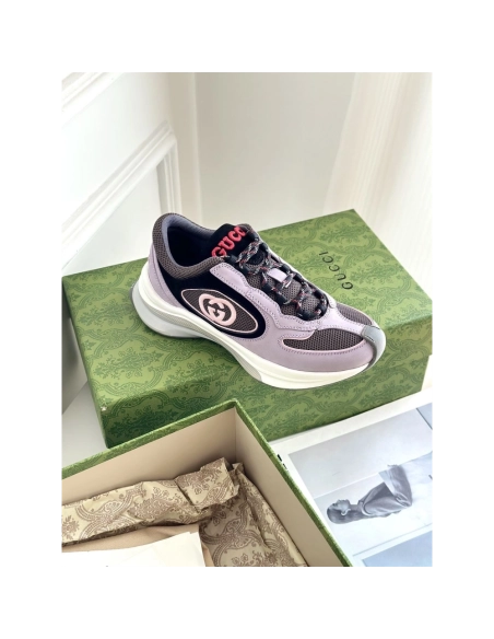 FashionStatement,GUCCI,IconicStyle,ItalianCraftsmanship,LuxuryFootwear,SNEAKER