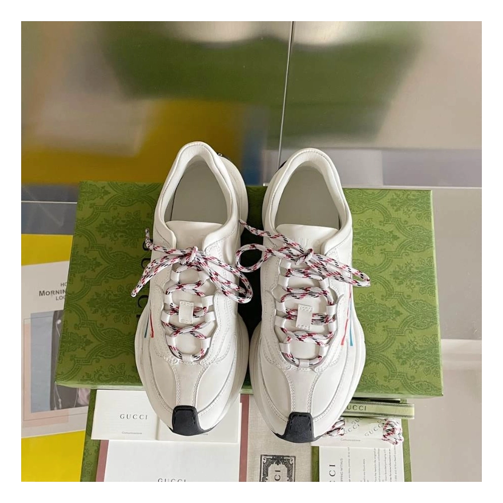 FashionStatement,GUCCI,IconicStyle,ItalianCraftsmanship,LuxuryFootwear,SNEAKER