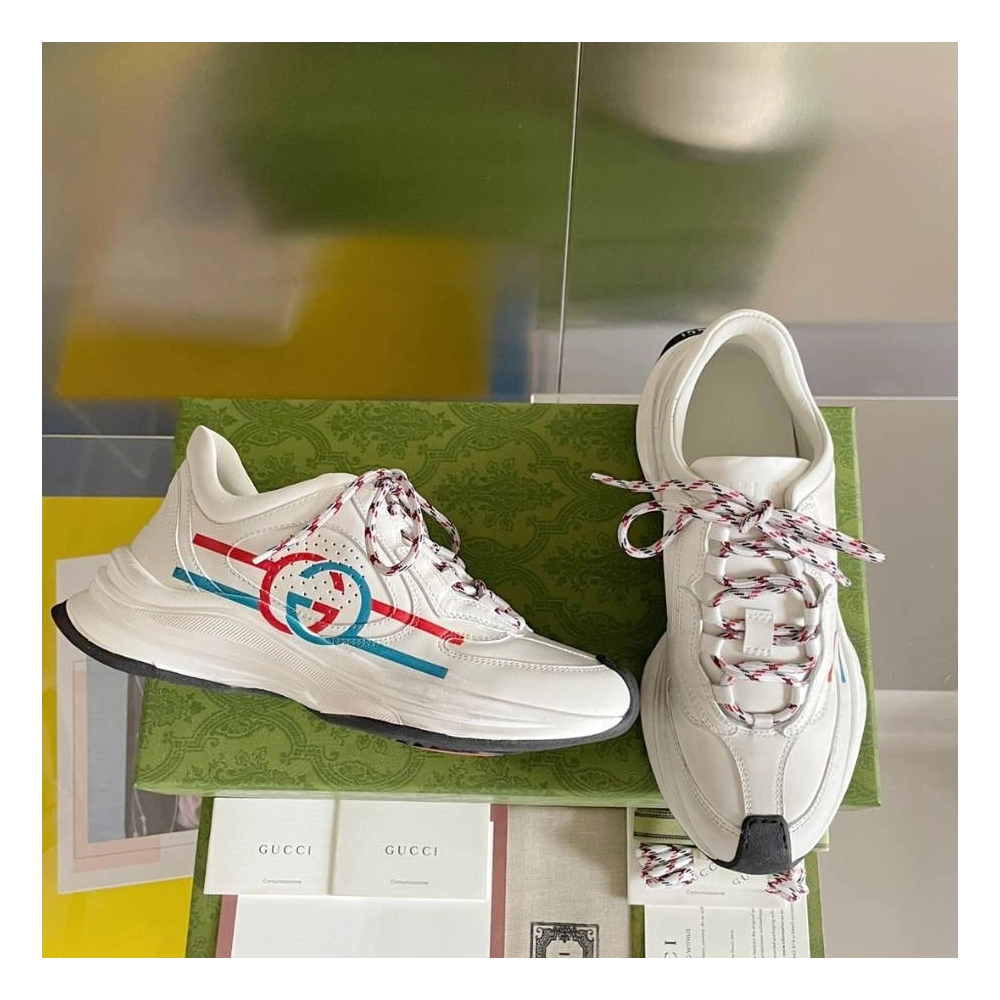 FashionStatement,GUCCI,IconicStyle,ItalianCraftsmanship,LuxuryFootwear,SNEAKER