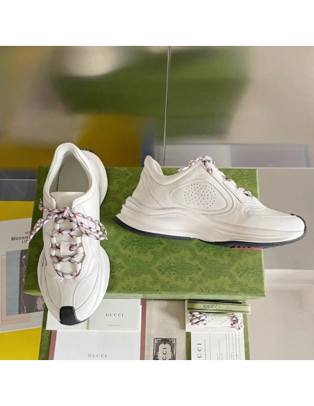 FashionStatement,GUCCI,IconicStyle,ItalianCraftsmanship,LuxuryFootwear,SNEAKER