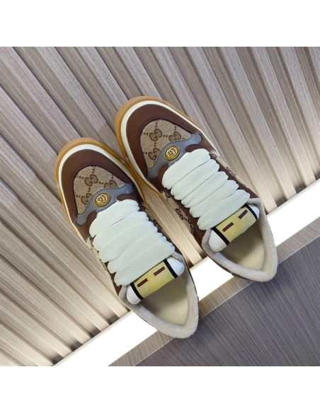FashionStatement,GUCCI,IconicStyle,ItalianCraftsmanship,LuxuryFootwear,SNEAKER
