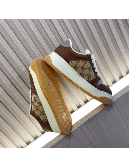 FashionStatement,GUCCI,IconicStyle,ItalianCraftsmanship,LuxuryFootwear,SNEAKER