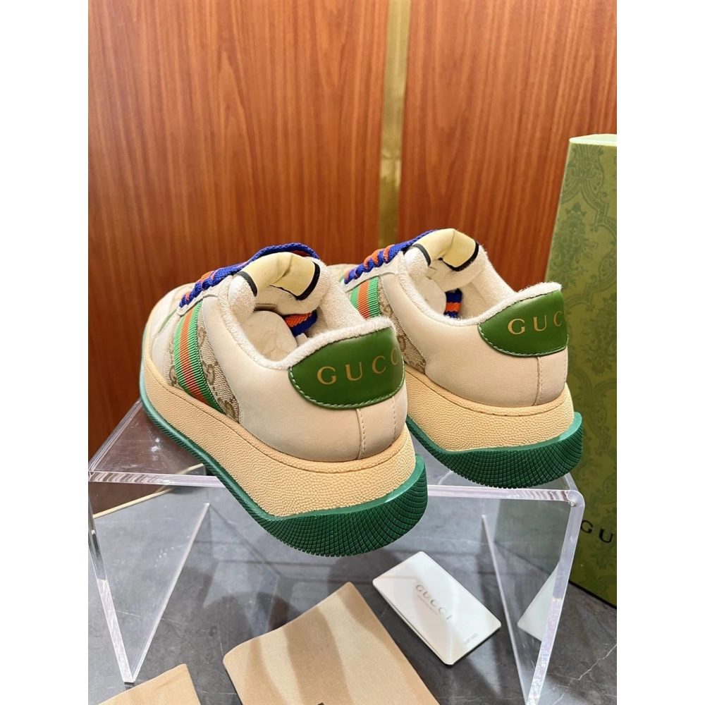 FashionStatement,GUCCI,IconicStyle,ItalianCraftsmanship,LuxuryFootwear,SNEAKER