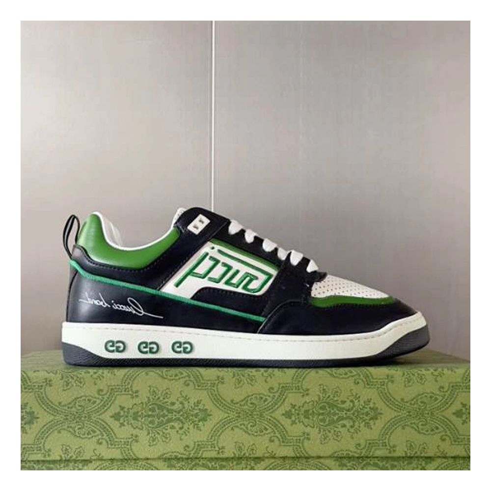 FashionStatement,GUCCI,IconicStyle,ItalianCraftsmanship,LuxuryFootwear,SNEAKER