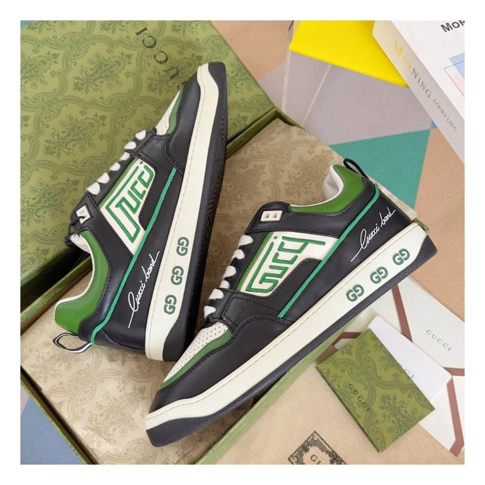 FashionStatement,GUCCI,IconicStyle,ItalianCraftsmanship,LuxuryFootwear,SNEAKER