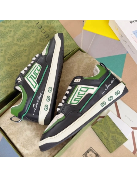 FashionStatement,GUCCI,IconicStyle,ItalianCraftsmanship,LuxuryFootwear,SNEAKER