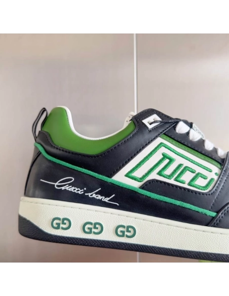 FashionStatement,GUCCI,IconicStyle,ItalianCraftsmanship,LuxuryFootwear,SNEAKER
