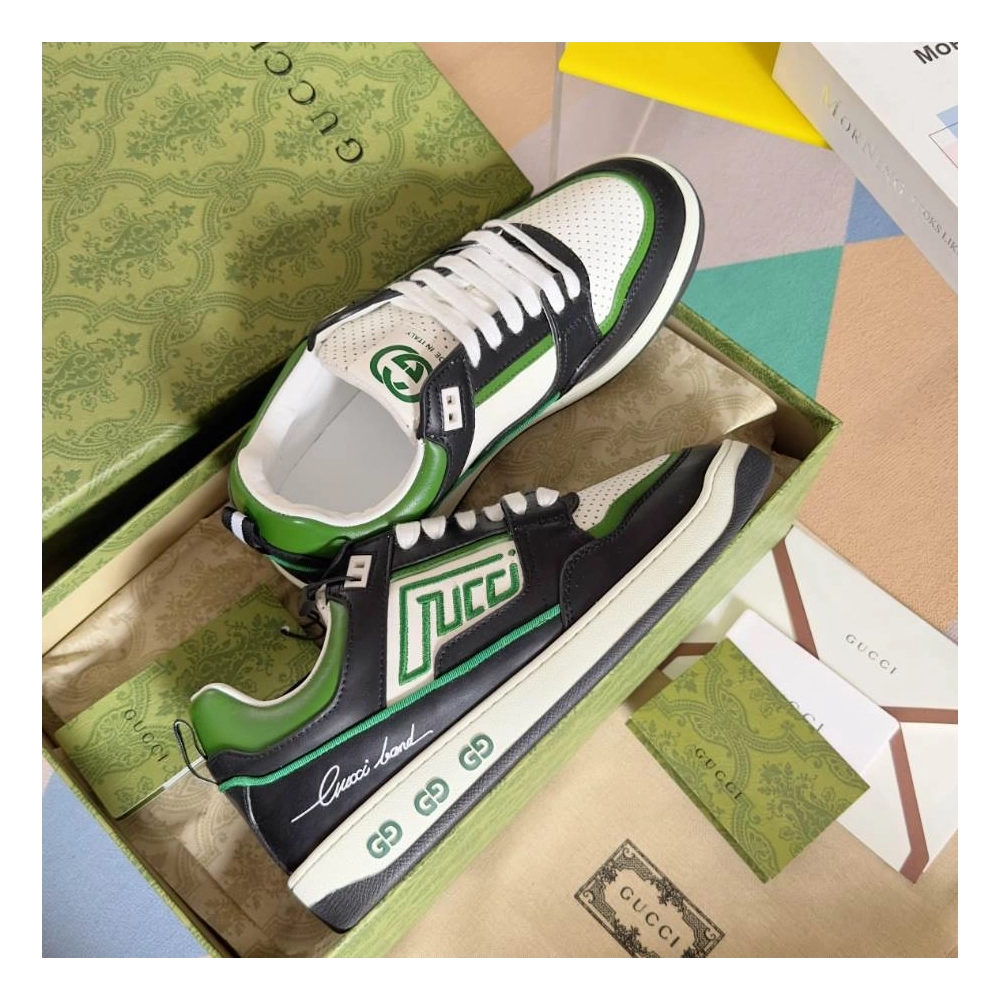 FashionStatement,GUCCI,IconicStyle,ItalianCraftsmanship,LuxuryFootwear,SNEAKER