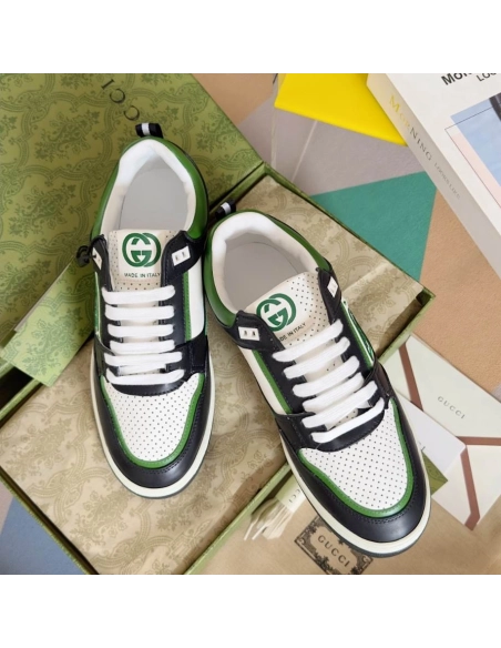 FashionStatement,GUCCI,IconicStyle,ItalianCraftsmanship,LuxuryFootwear,SNEAKER