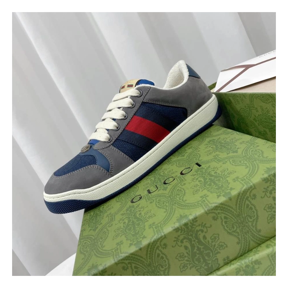 FashionStatement,GUCCI,IconicStyle,ItalianCraftsmanship,LuxuryFootwear,SNEAKER