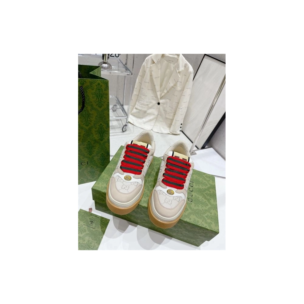 FashionStatement,GUCCI,IconicStyle,ItalianCraftsmanship,LuxuryFootwear,SNEAKER