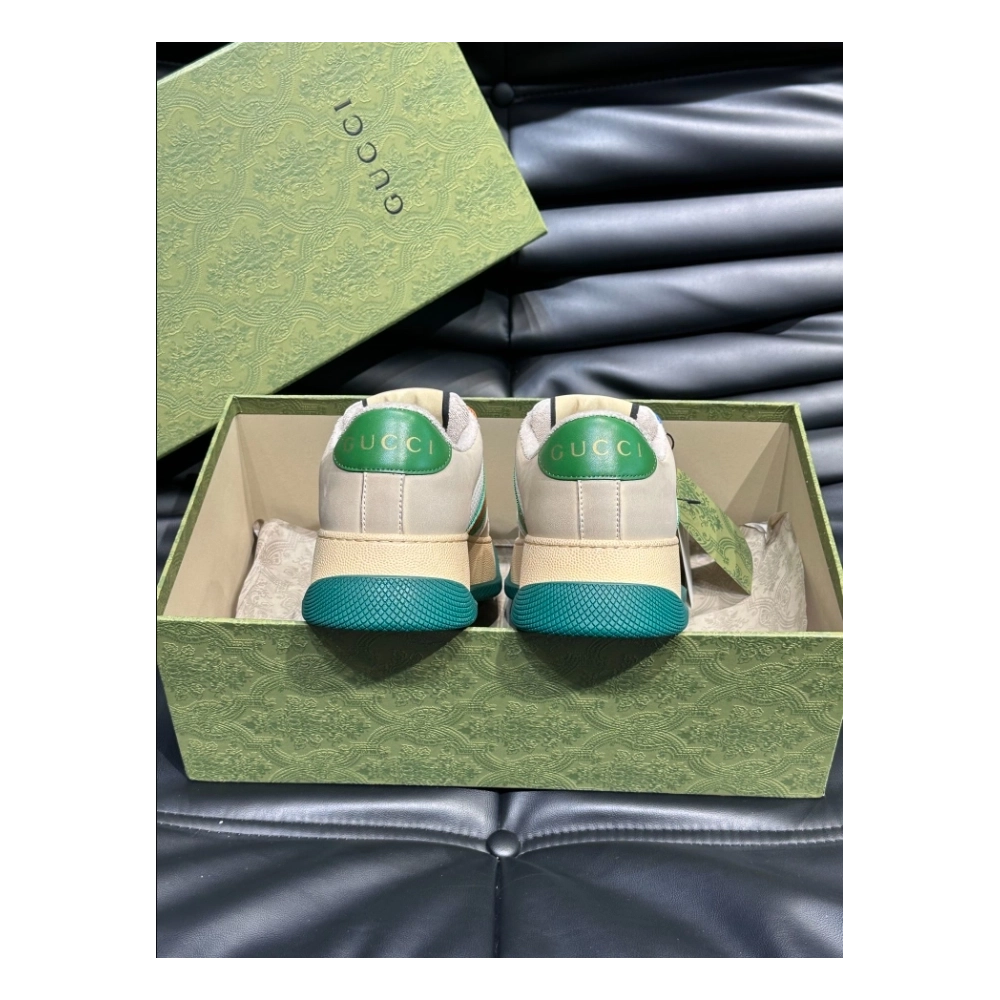 FashionStatement,GUCCI,IconicStyle,ItalianCraftsmanship,LuxuryFootwear,SNEAKER