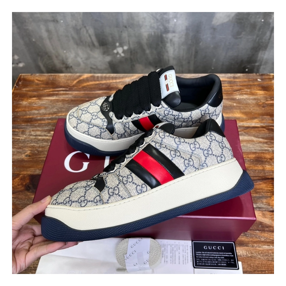FashionStatement,GUCCI,IconicStyle,ItalianCraftsmanship,LuxuryFootwear,SNEAKER