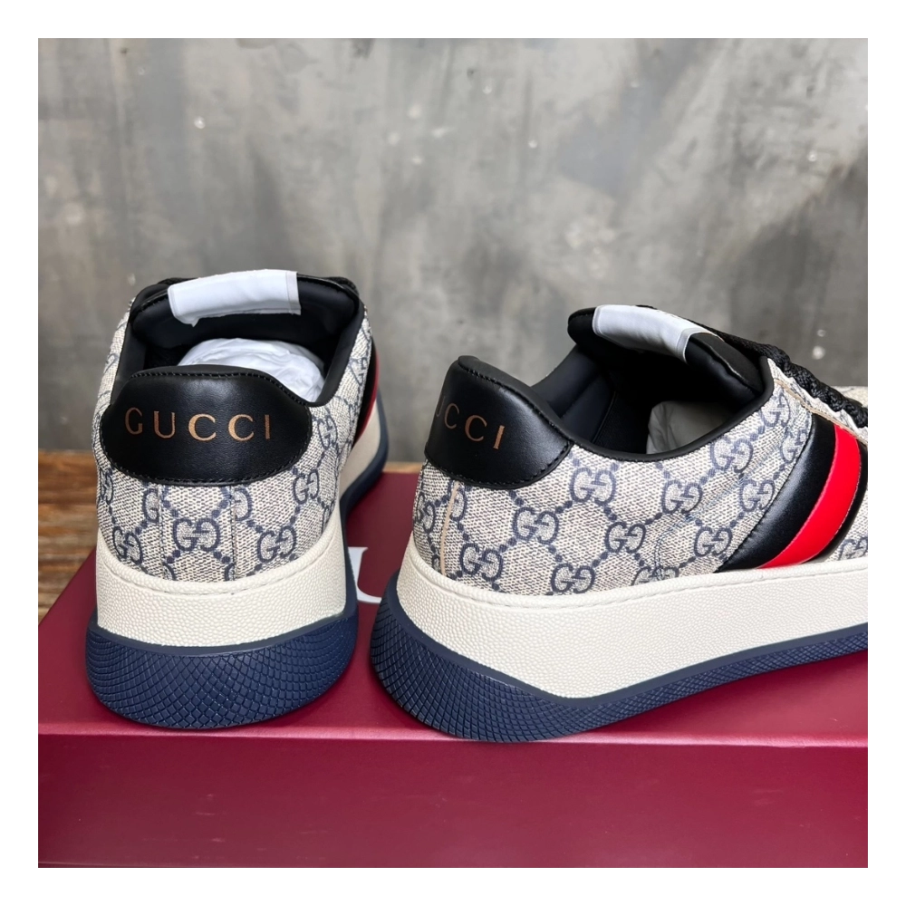 FashionStatement,GUCCI,IconicStyle,ItalianCraftsmanship,LuxuryFootwear,SNEAKER