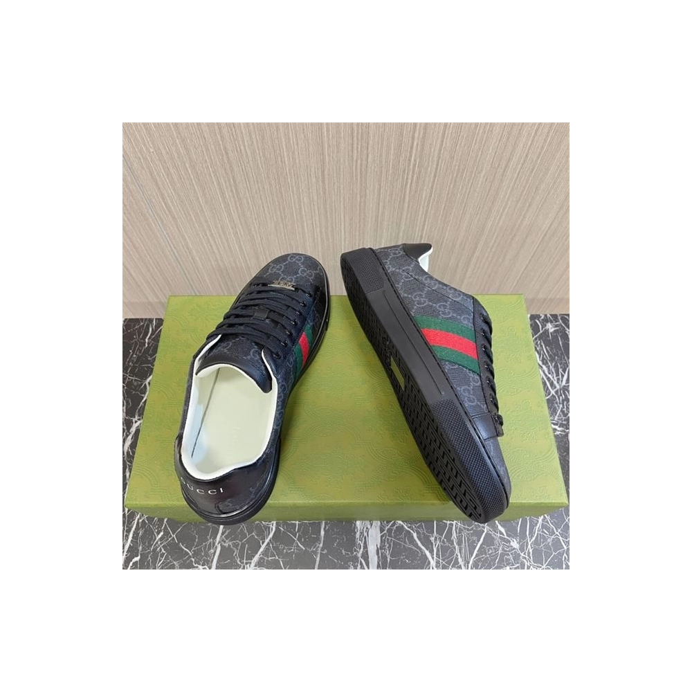 GUCCI,Lowtop,LuxuryFootwear,SNEAKER