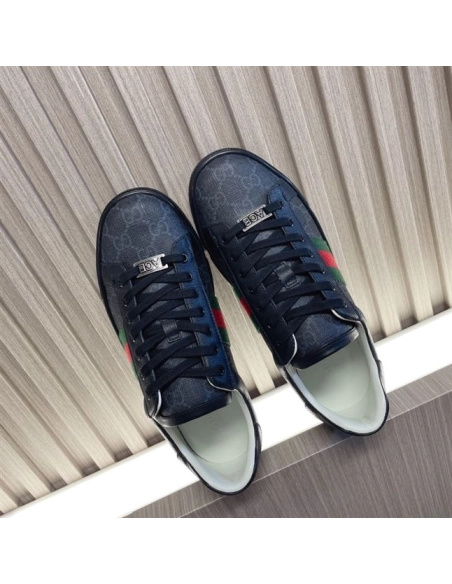GUCCI,Lowtop,LuxuryFootwear,SNEAKER