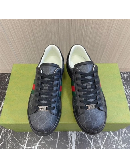 GUCCI,Lowtop,LuxuryFootwear,SNEAKER