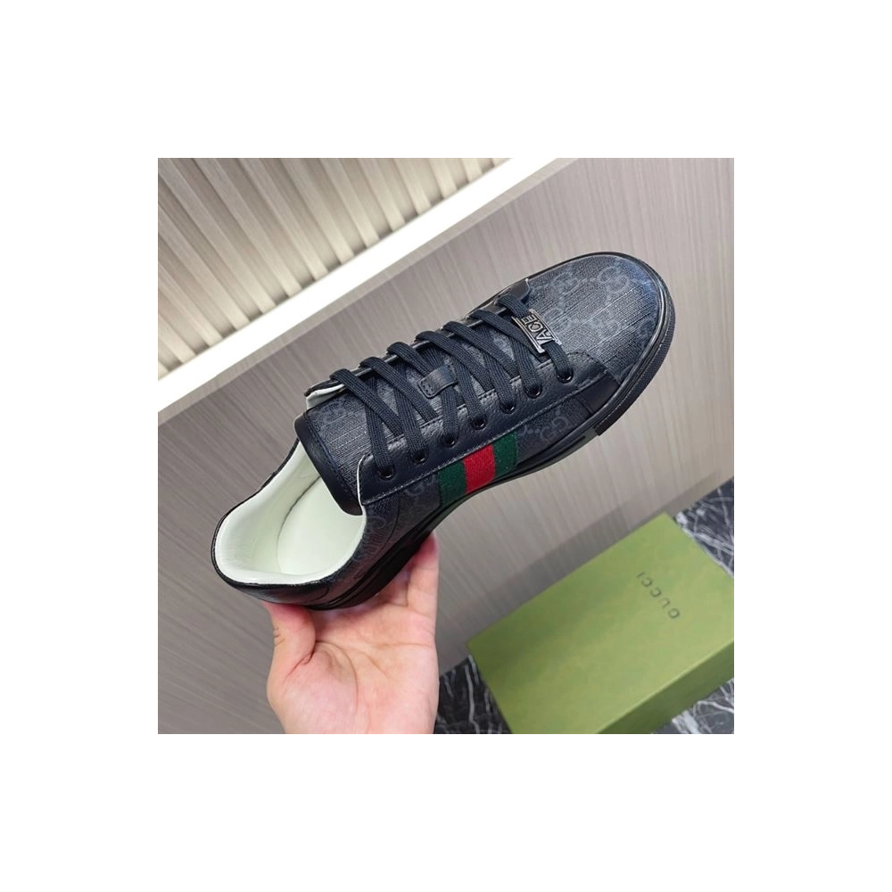 GUCCI,Lowtop,LuxuryFootwear,SNEAKER