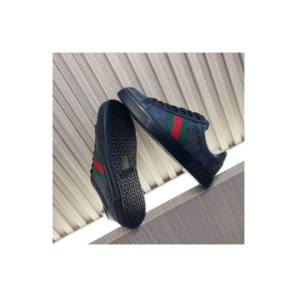GUCCI,Lowtop,LuxuryFootwear,SNEAKER