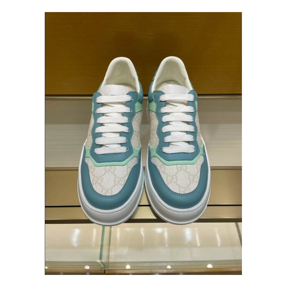 FashionStatement,GUCCI,IconicStyle,ItalianCraftsmanship,LuxuryFootwear,SNEAKER