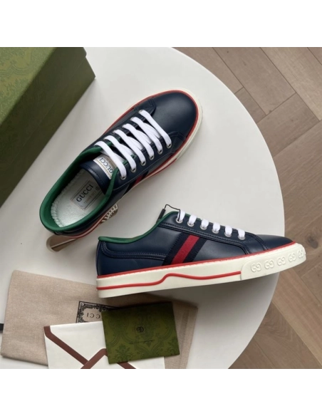 GUCCI,IconicStyle,ItalianCraftsmanship,LOW-TOP,LuxuryFootwear,SNEAKER